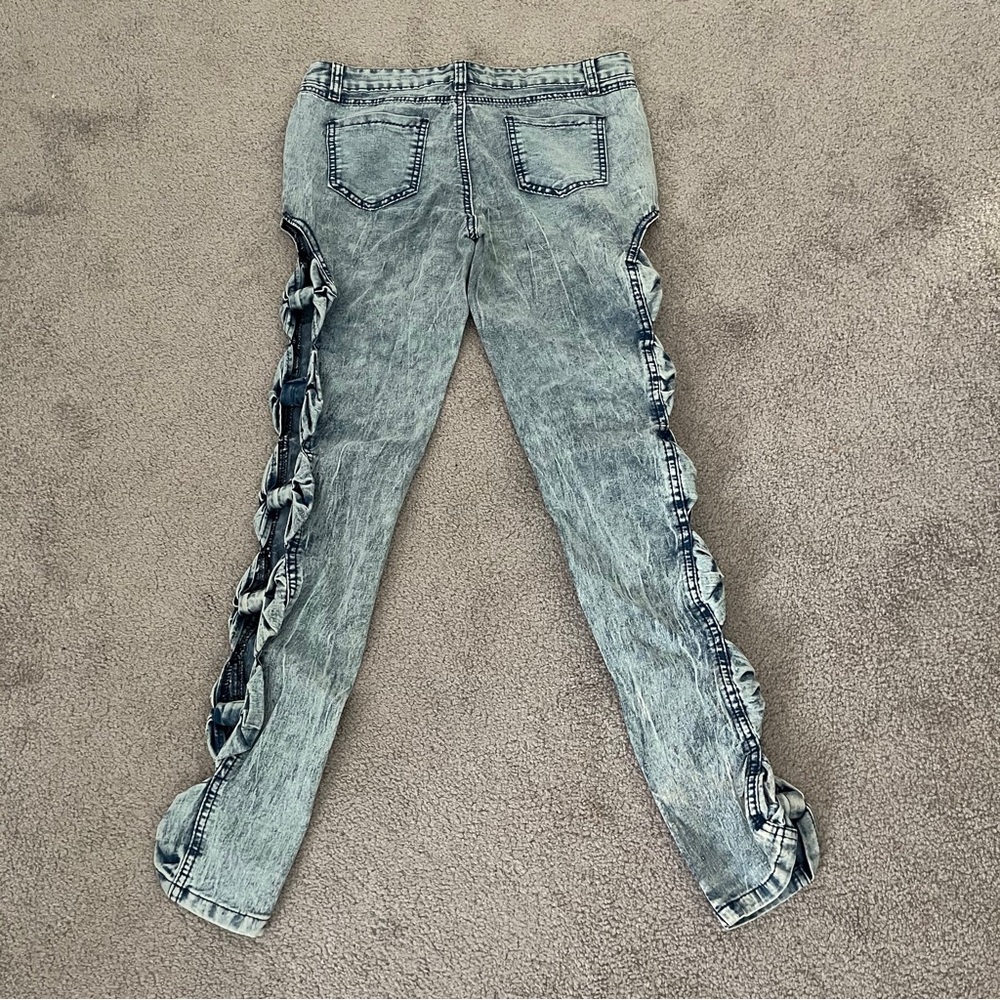 Lookbook Store Side Bow Cutout Jeans Size 6 - Picture 3 of 4